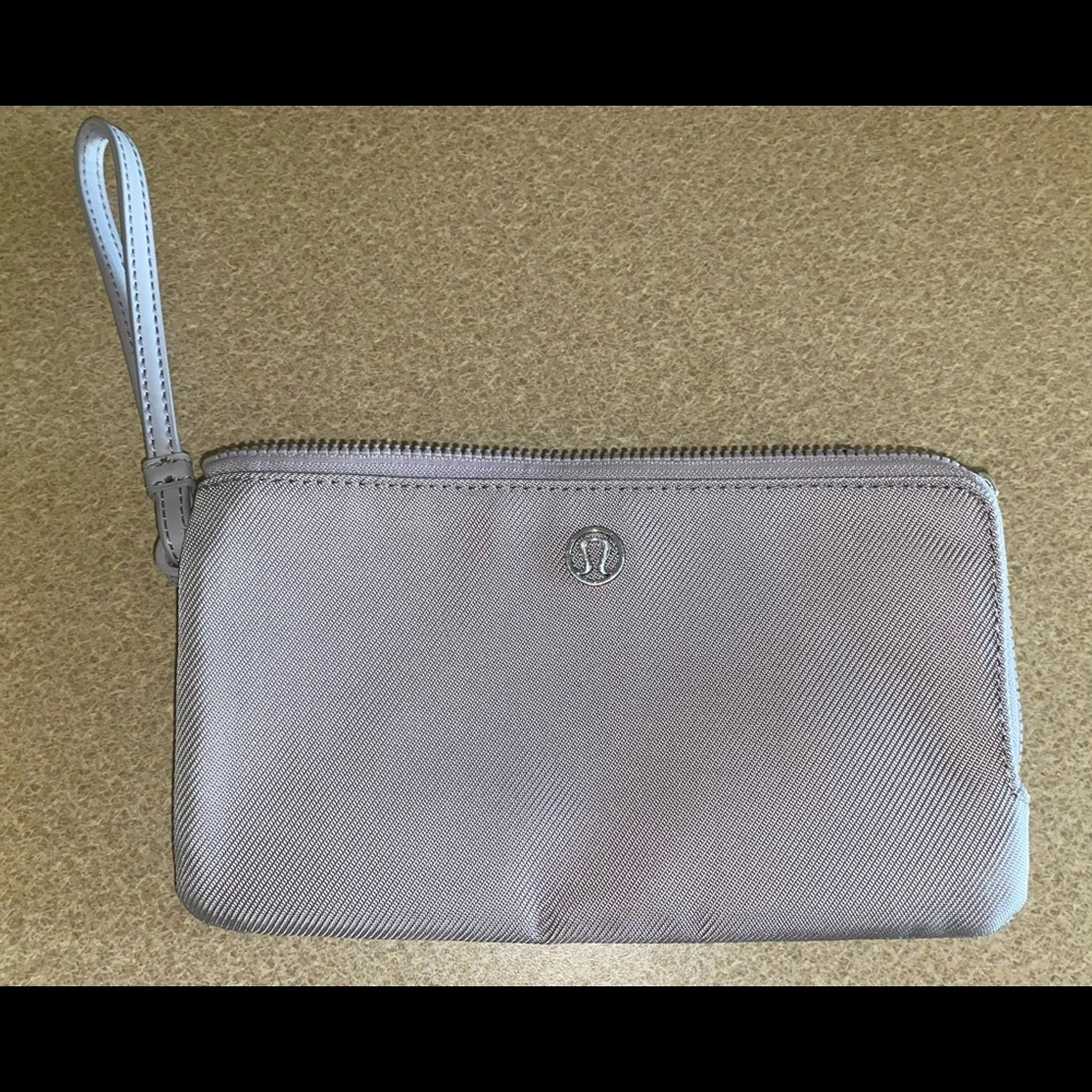 Lululemon Wallet